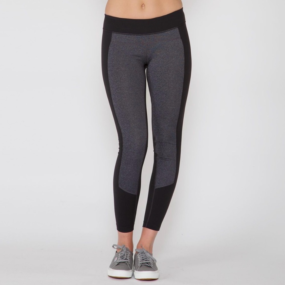 Prana | Gabi Yoga Leggings, Two Tone Black & Gray, Size Medium
